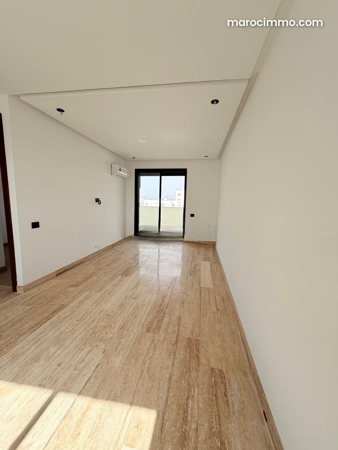 Top-Floor Apartment with Terrace, Belvédère, Casablanca — Casablanca