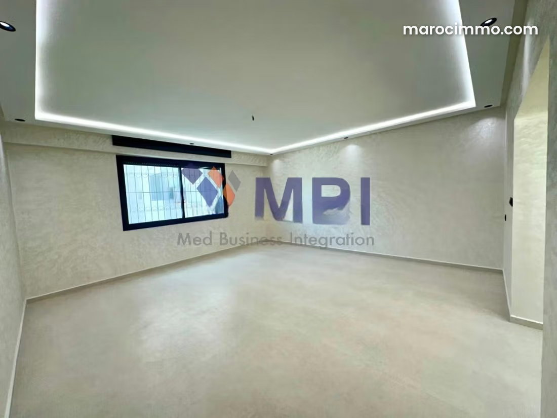 106 sqm Apartment in the Heart of Tangier City Centre, 6th Floor — Tangier