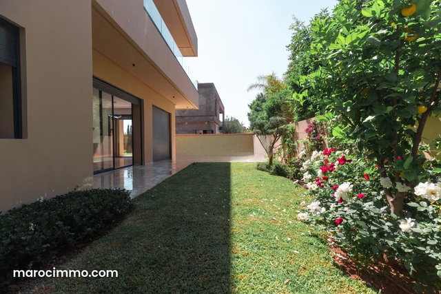 Villa de 507 m2, neuve, domaine golfique — 3