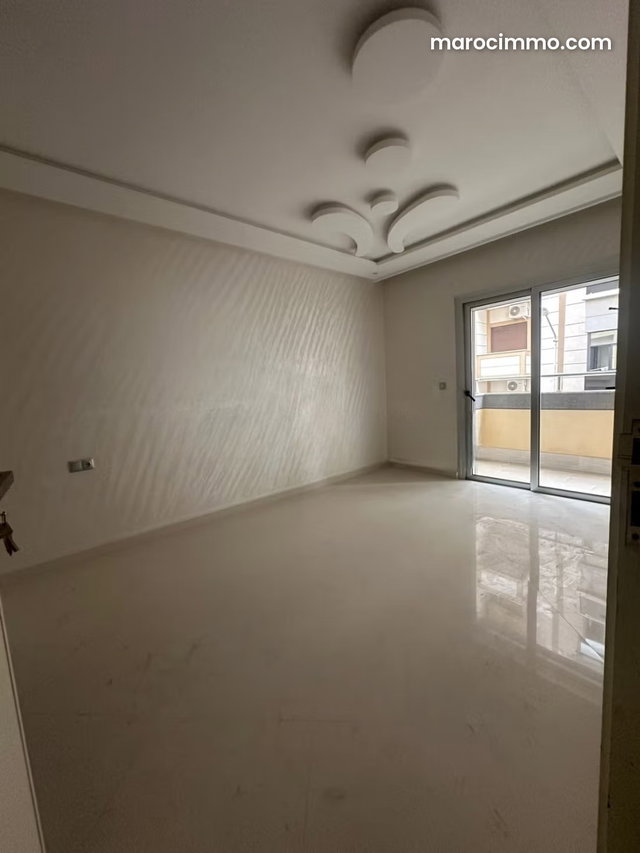 Très bel appartement en location à Marjane. 3 pièces. Système de climatisation — 3