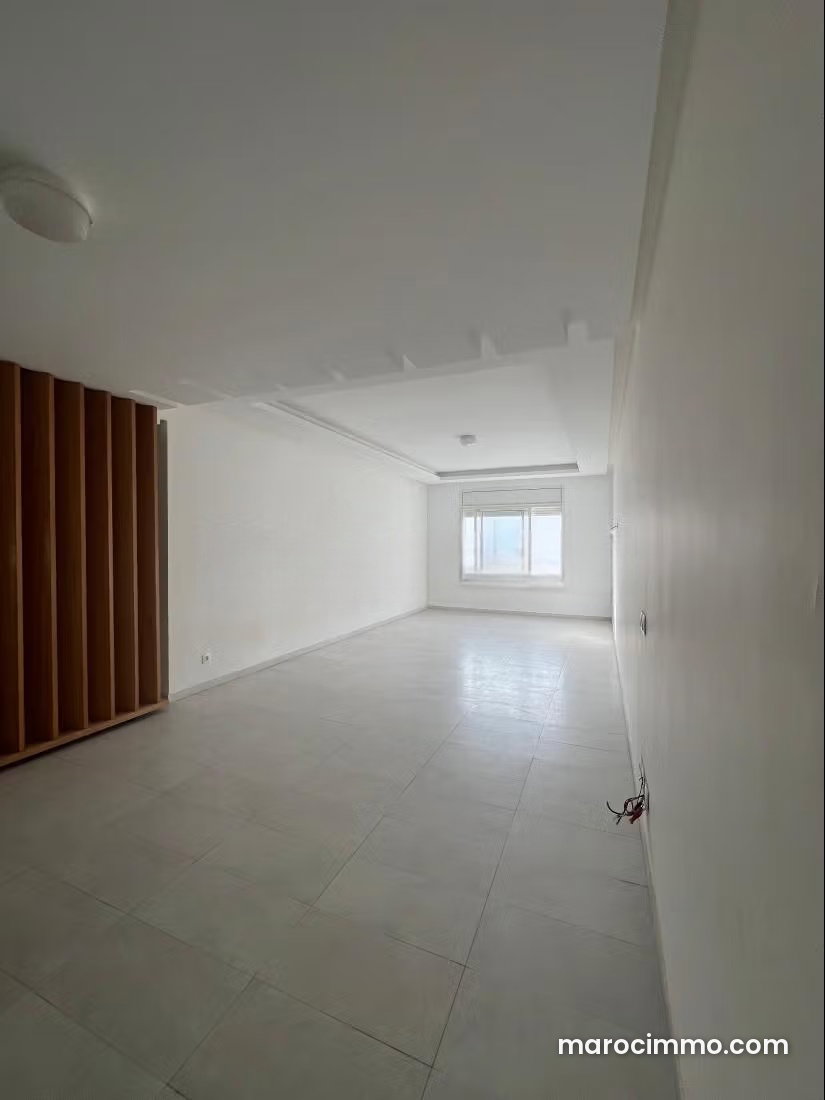 Four-room apartment with terrace for rent in Agdal, Rabat — Rabat