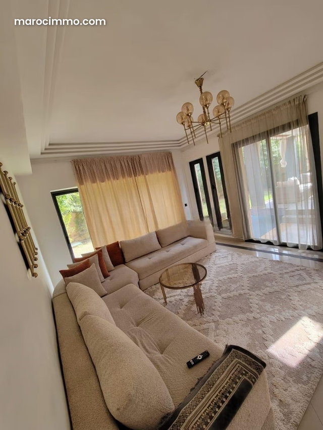 STANDING VILLA with VNA — 2