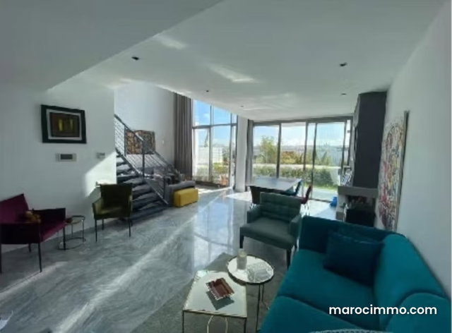 Beau duplex à la vente — 4