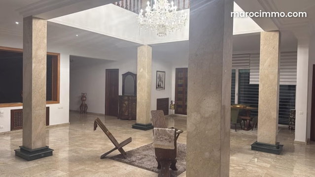 Villa a louer a souissi — 4