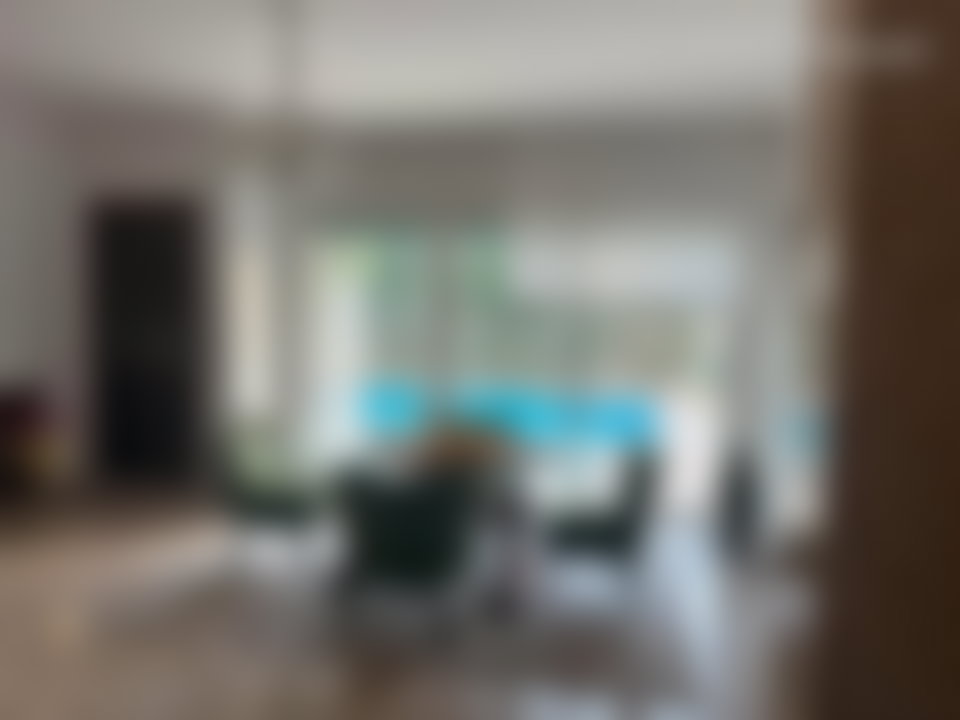 فيلا فاخرة للكراء بحي السويسي في الرباط