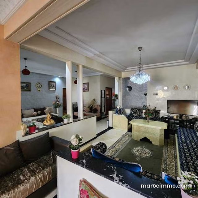Appartement à Vendre de 122.0 m² à Casablanca, Roches Noires — 2