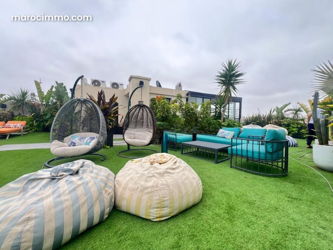 Furnished 48 sqm Studio, Top Floor with Rooftop, Racine Casablanca — Casablanca