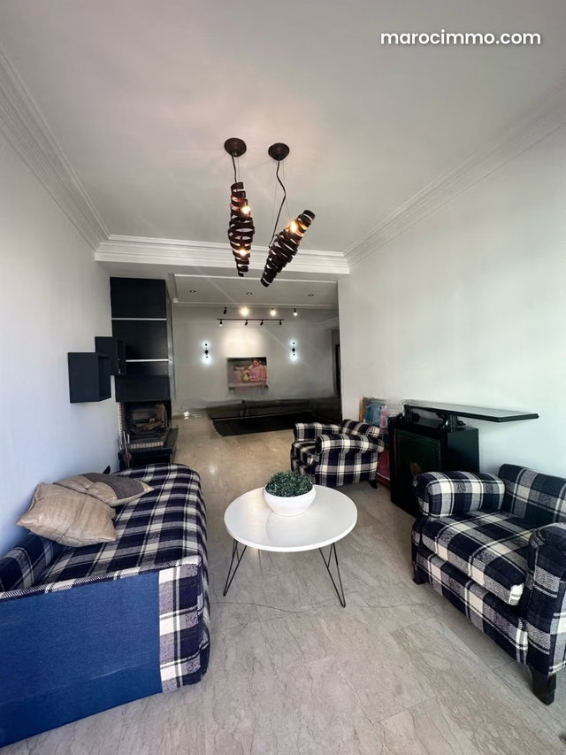 Appartement meublé de deux chambres avec terrasse à Racine — 4
