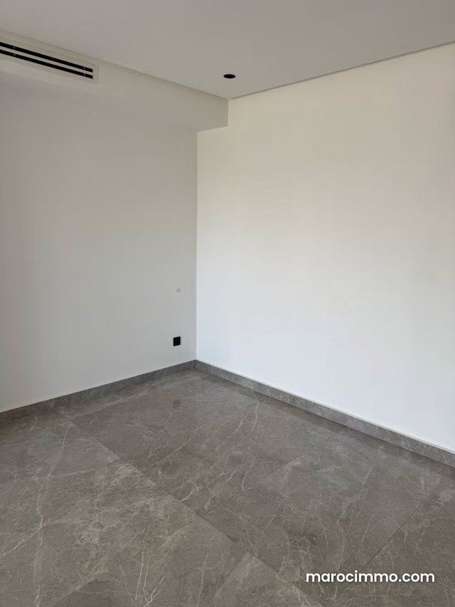 Apt 92 m² neuf 2 chambres Next House CFC — 2