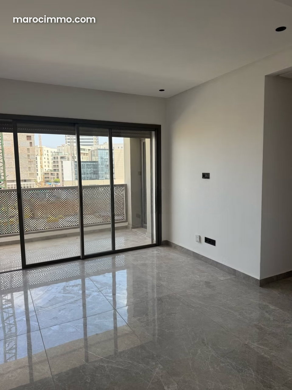 Apt 92 m² neuf 2 chambres Next House CFC