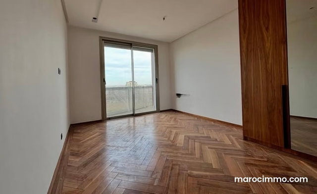 Sublime appartement vide à louer à CFC — 4