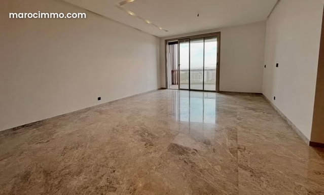 Sublime appartement vide à louer à CFC — 3
