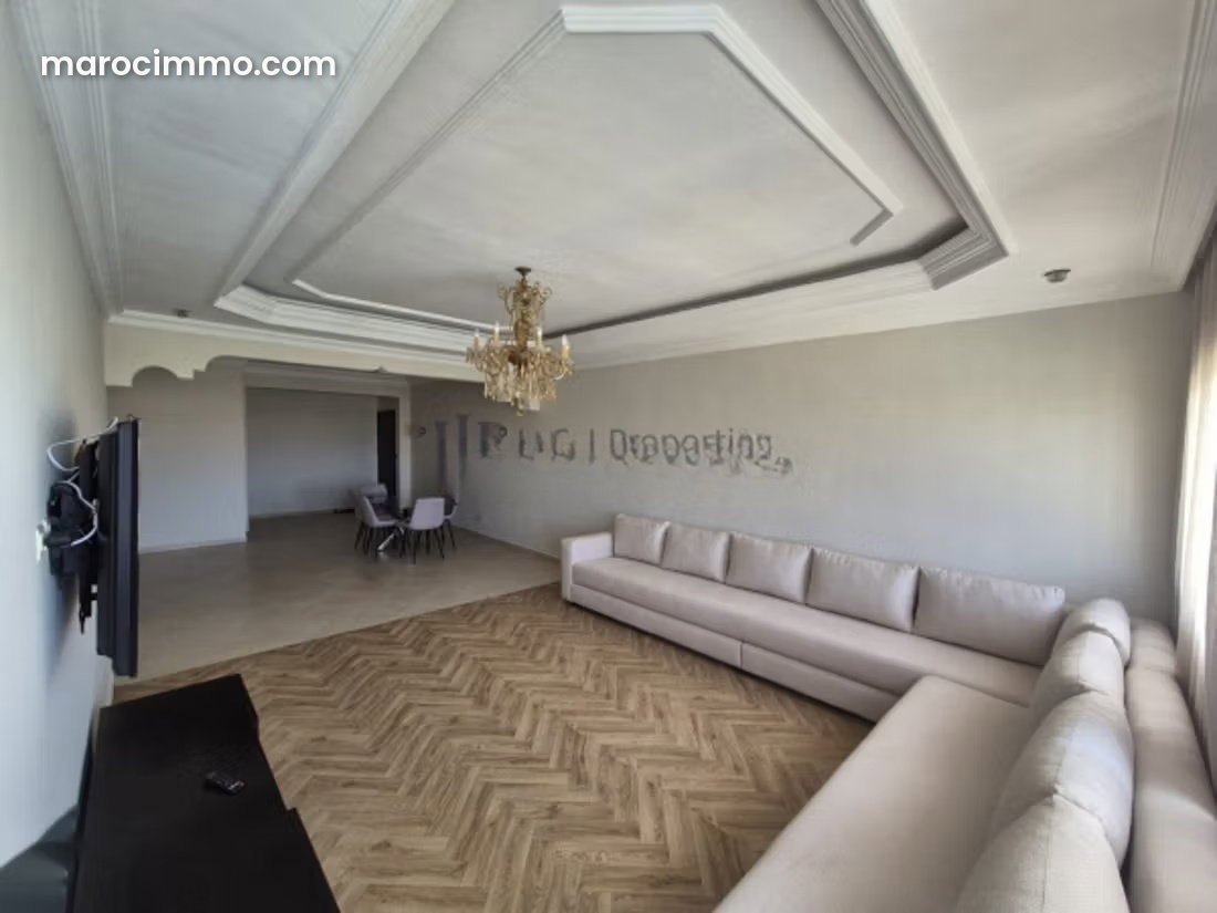 Furnished 140 m² Top-Floor Apartment in Bourgogne, Casablanca — Casablanca