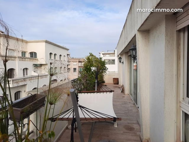 Apartment for Sale in Triangle d'Or, 3 Bedrooms — Casablanca