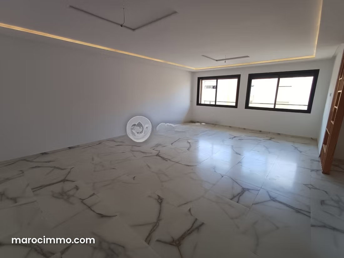 Appartement 3 chambres à Victoria Bouskoura lumineux et spacieux — Bouskoura