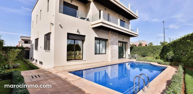 Terrain à vendre à Hay Nahda. Surface de 650 m² — 2