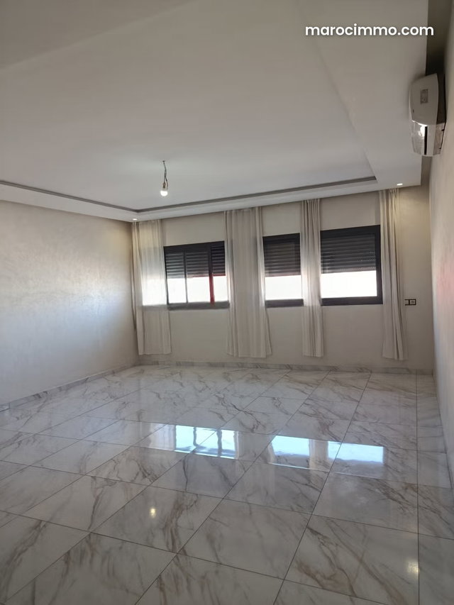 Appartement 3 chambres vide à louer hay Mohammadi — 2
