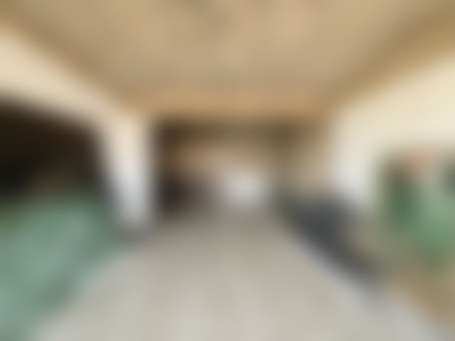 Local commercial 73 m², Dar Bouazza, forte visibilité — Dar Bouazza