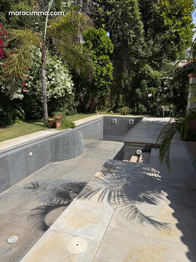 Beautiful villa to renovate or demolish in Anfa very beautiful street — 5