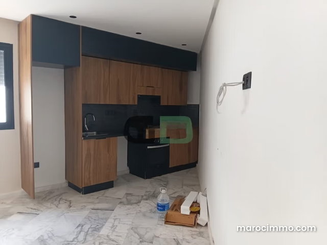 New, Modern and Bright Studio in Franceville — 2