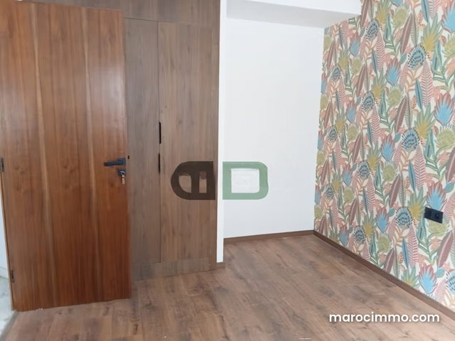 New, Modern and Bright Studio in Franceville — 4