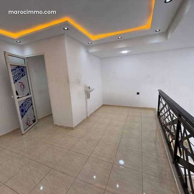 Local commercial à Vendre de 42.0 m² à Dar Bouazza, Errahma — 2
