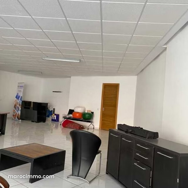 Bureau à Vendre de 90.0 m² à Marrakech, Alal El Fassi — 2