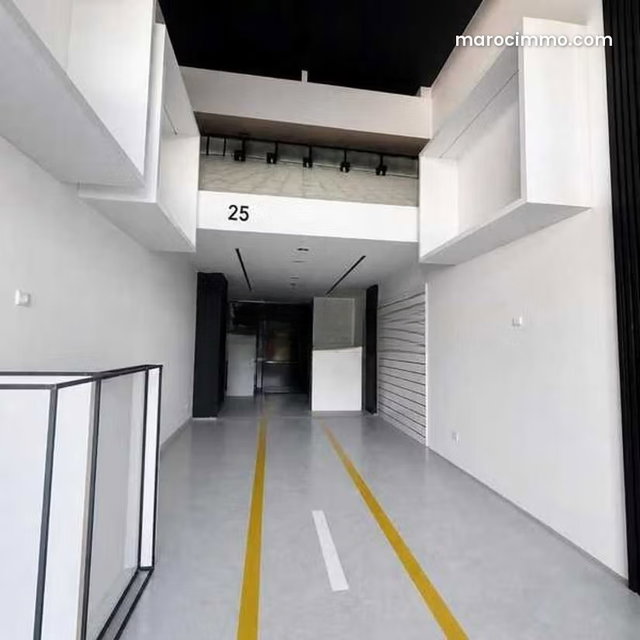Local commercial à Vendre de 86.0 m² à, — 4