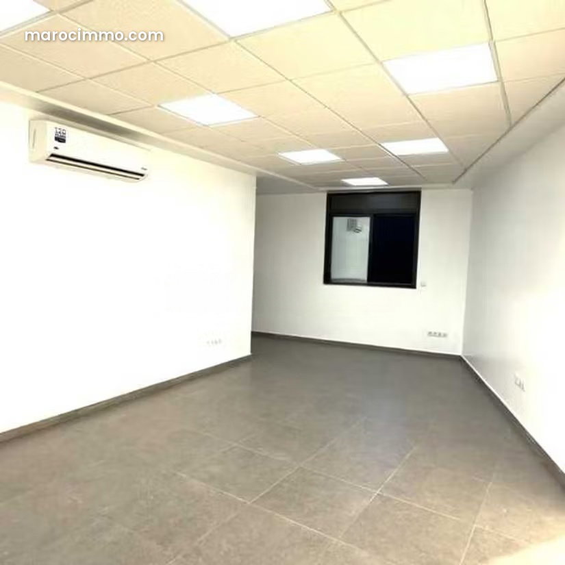 Bureau 67 m² avec ascenseur, Had Soualem, idéal activité pro — Had Soualem
