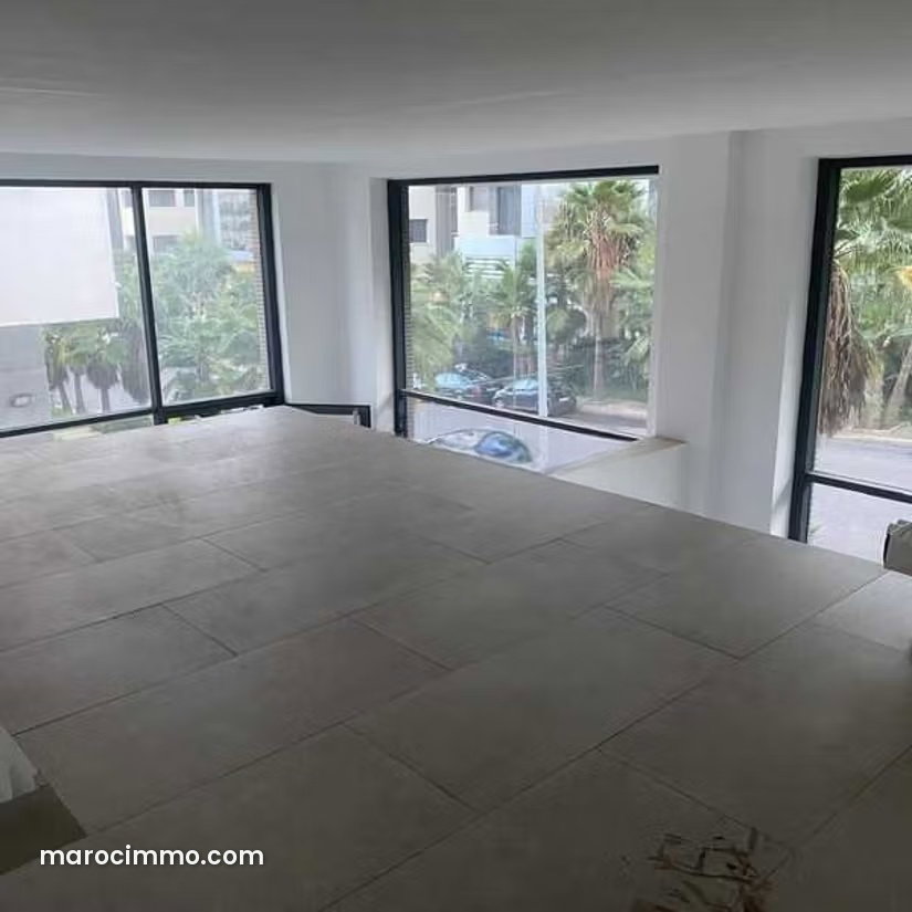 83 m² Office for Sale, Lissasfa, Casablanca — Casablanca