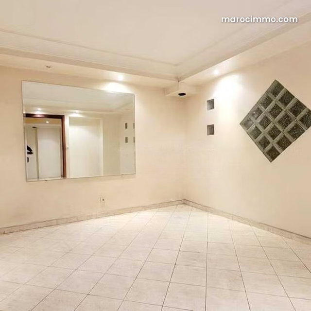 Local commercial à Vendre de 165.0 m² à Casablanca, Racine — 4