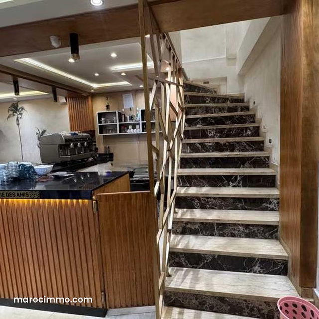 Local commercial à Vendre de 99.0 m² à Casablanca, Derb Sultan — 4