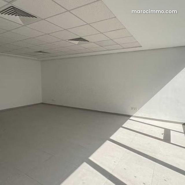 Bureau à Louer de 64.0 m² à Casablanca, Hopitaux — 2