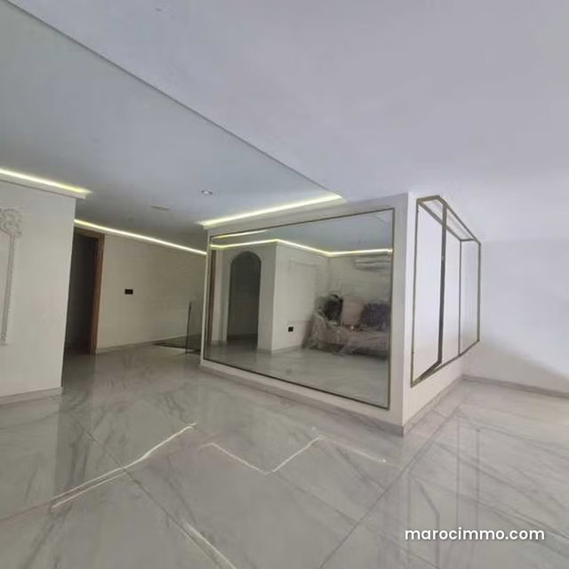 Local commercial à Vendre de 92.0 m² à Casablanca, Triangle D'Or — 5