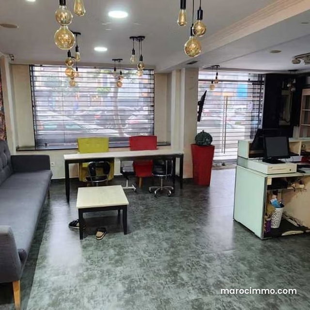 Local commercial à Louer de 108.0 m² à Casablanca, Belvedere Roches Noires — 4