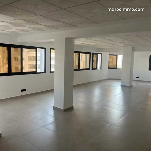 Bureau à Louer de 114.0 m² à Casablanca, Triangle D'Or — 2