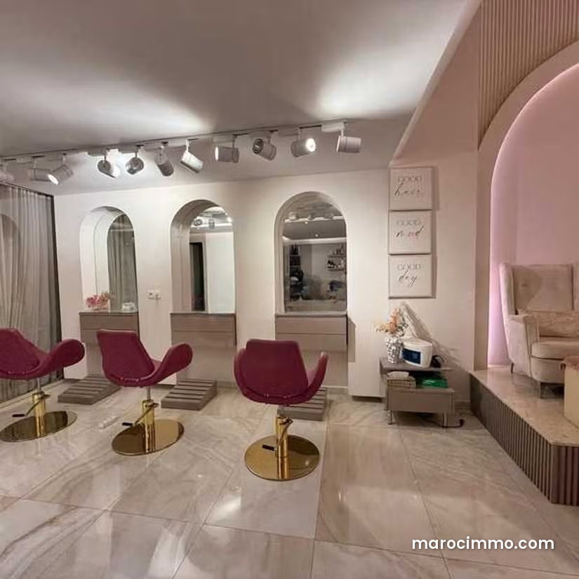Local commercial 210 m² au Palmier Casablanca à vendre — Casablanca