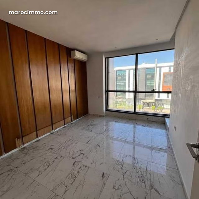 Bureau à Louer de 95.0 m² à Casablanca, Facultes Route D'El Jadida — 5