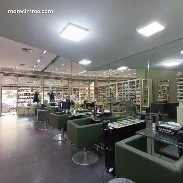 Local commercial à Vendre de 253.0 m² à Casablanca, Racine — Casablanca