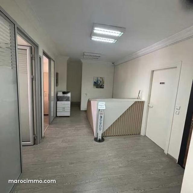 Bureau à Vendre de 86.0 m² à Casablanca, Bourgogne Anfa — الدار البيضاء