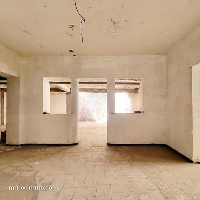 Local commercial à Vendre de 237.0 m² à Casablanca, Palmier Maarif — 3