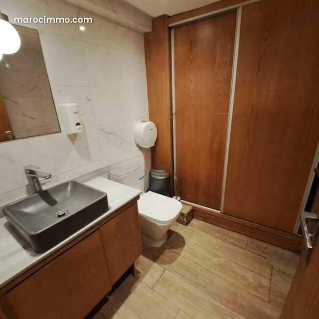 Local commercial à Vendre de 105.0 m² à Casablanca, Californie — 4