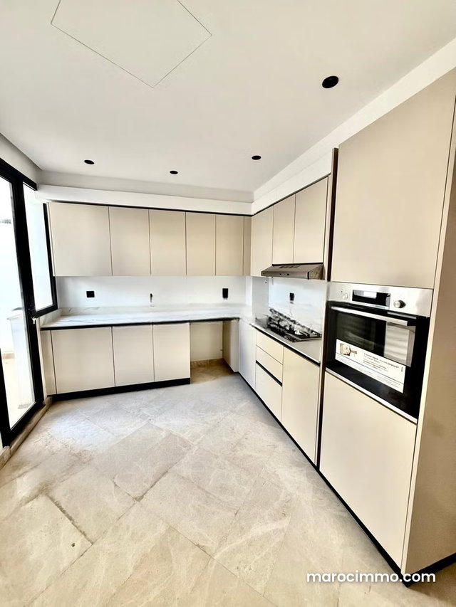 Bel appartement à vendre — 5