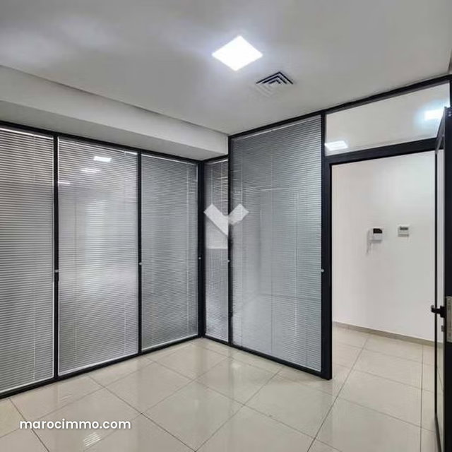 Bureau à Vendre de 63.0 m² à Casablanca, Franceville — 3