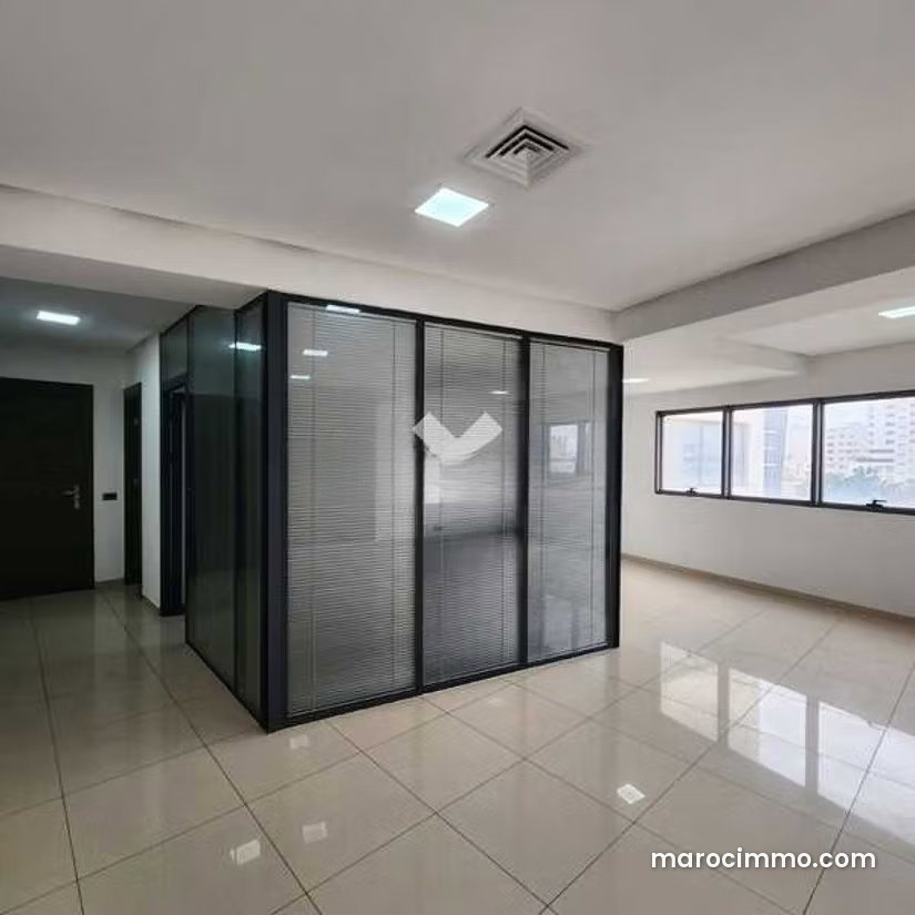 Brand-new 63 m² office in Franceville, Casablanca, with garage — Casablanca