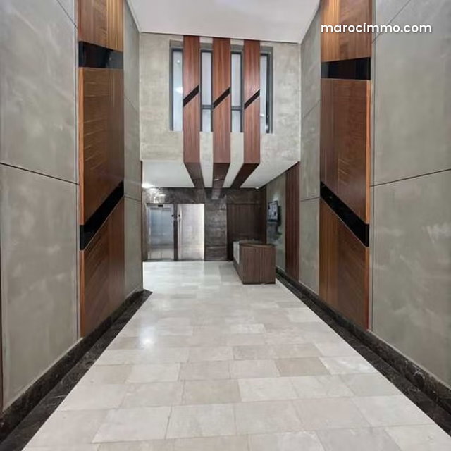 Bureau à Vendre de 73.0 m² à Casablanca, Roches Noires — 2