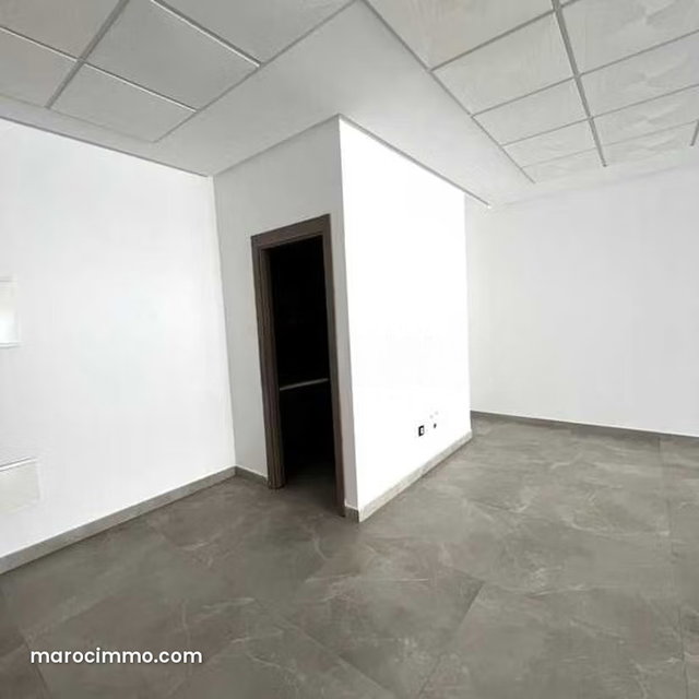 Bureau à Vendre de 73.0 m² à Casablanca, Roches Noires — 4