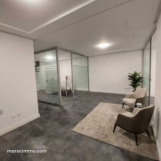 Bureau à Vendre de 70.0 m² à Casablanca, Beausejour — Casablanca