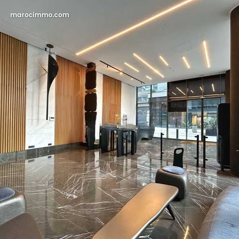 351 m² Office for Lease, Casablanca Finance City, Three-Sided Exposure — Casablanca