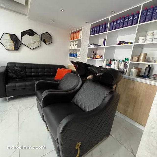 Local commercial à Louer de 74.0 m² à Casablanca, Ain Sebaa — 4